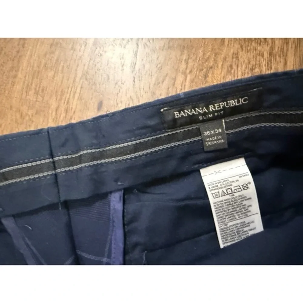 Banana Republic 18 deep professional